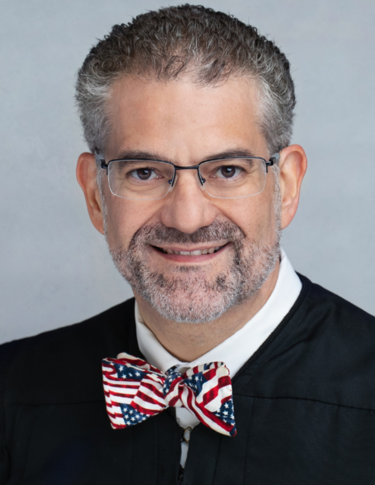 Photo of Michael Warren